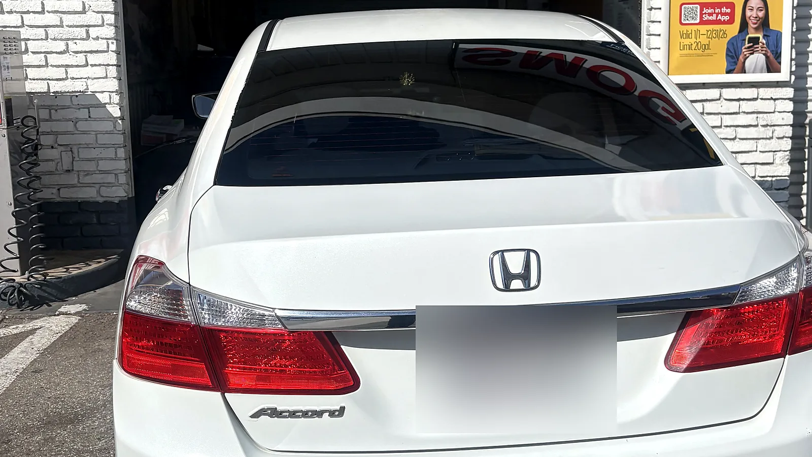 Smog retest in Garden Grove, CA: Honda Accord back at our Magnolia St test bay